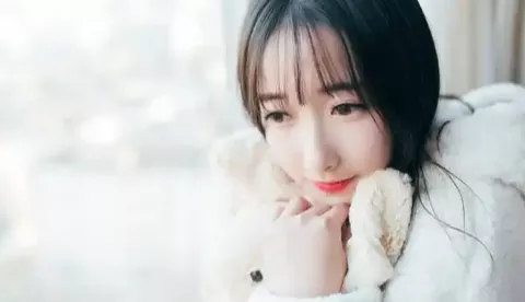 邻居楼道放鞋架